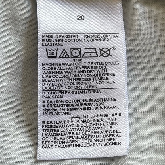 Old Navy Womens Extra High-Waisted Button-Fly Straight Raw-Hem Jeans Plus Sz 20 - Picture 10 of 10